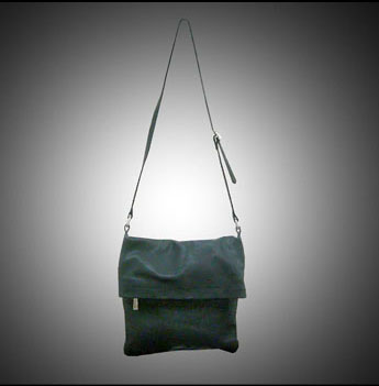LEATHER-HANDBAG-PURSE